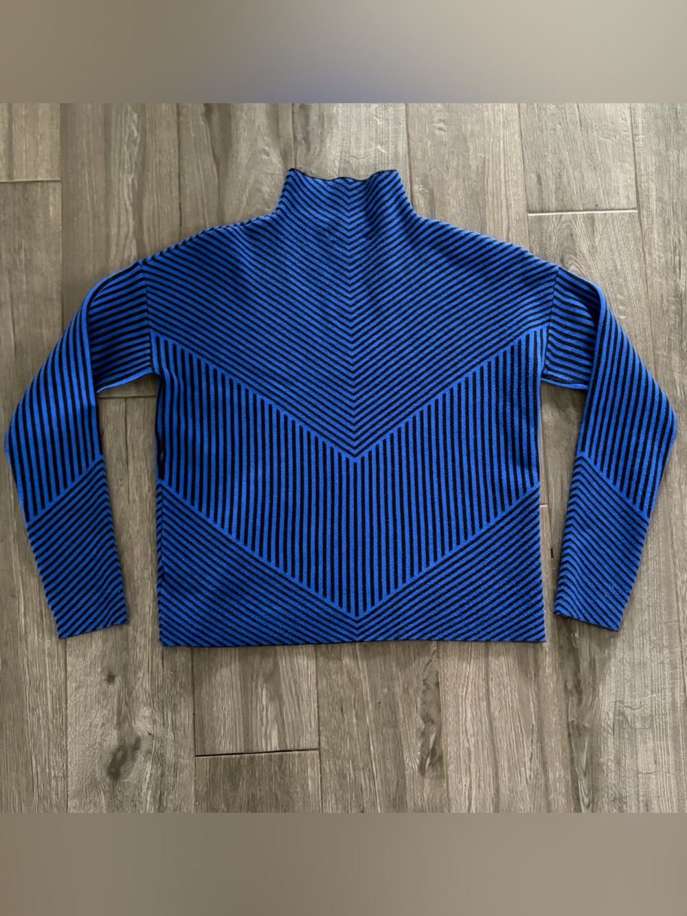 Cynthia Rowley Chevron Striped
Mock Neck Sweater - Picture 5 of 5